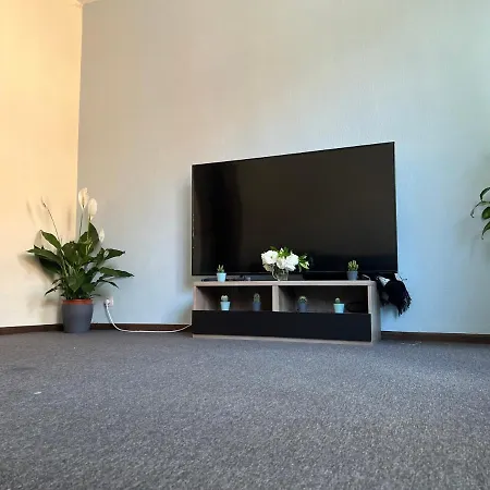 Cozy In Flat And Close To The Center Apartment *